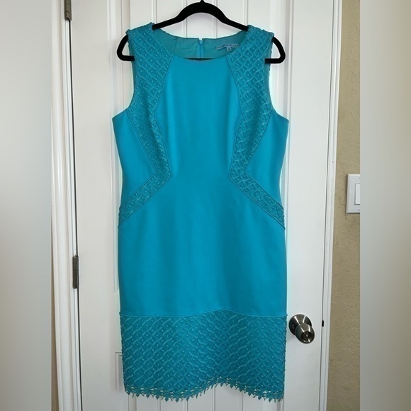 ANTONIO MELANI Dresses & Skirts - Antonio Melani Aqua Blue Sheath Dress
